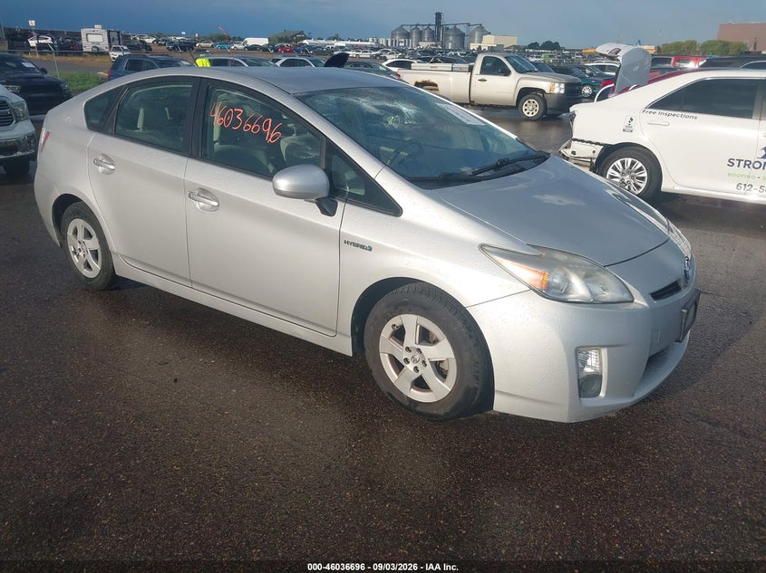 Photo of the 2010 TOYOTA PRIUS III