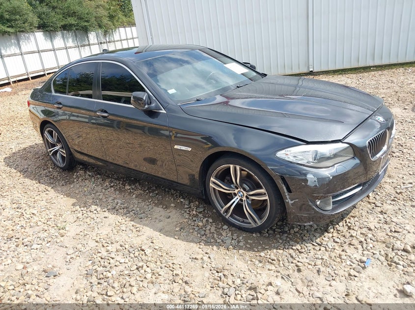 Photo of the 2011 BMW 528I