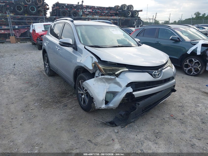 Photo of the 2016 TOYOTA RAV4 XLE