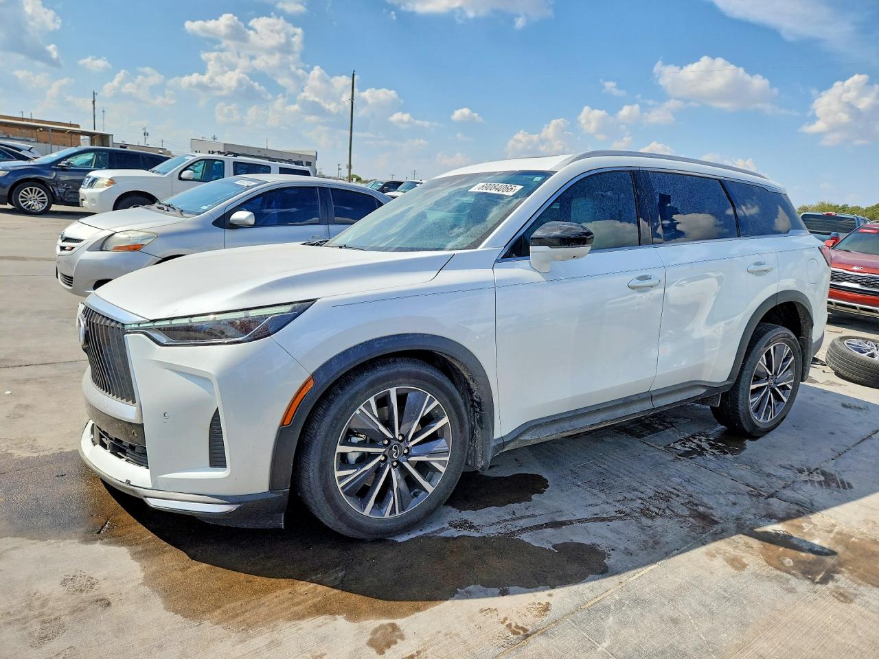 Photo of the 2027 INFINITI QX60 LUXE