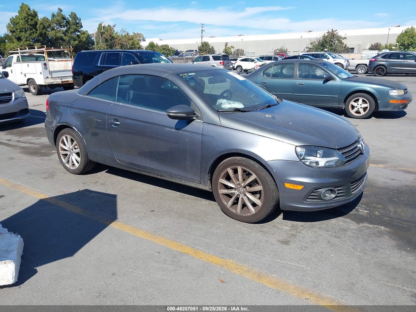 Photo of the 2012 VOLKSWAGEN EOS KOMFORT