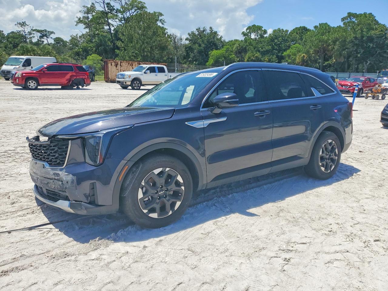Photo of the 2026 KIA SORENTO S