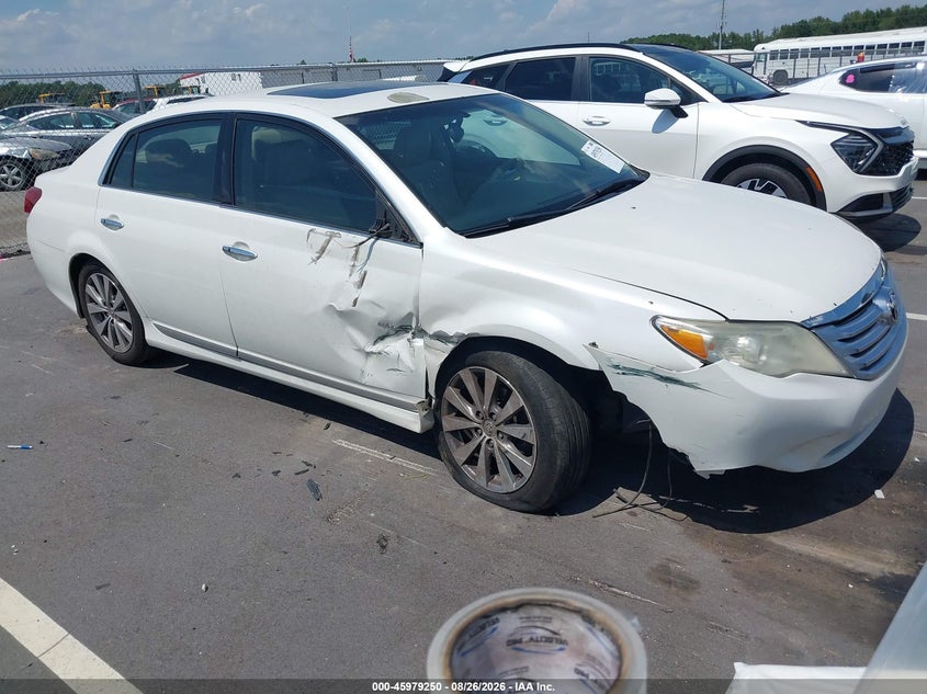 Photo of the 2011 TOYOTA AVALON LIMITED