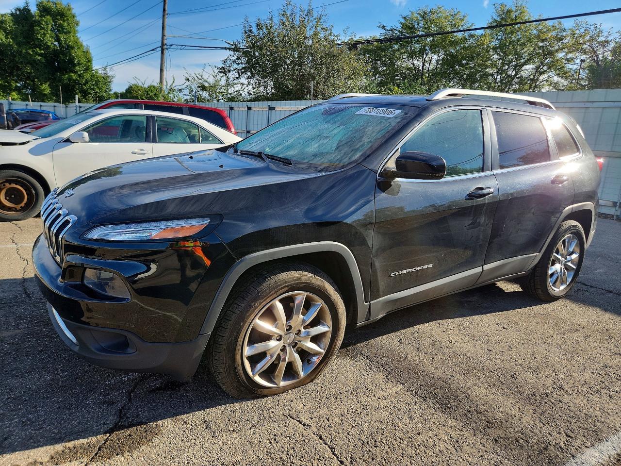 Photo of the 2015 JEEP CHEROKEE LIMITED