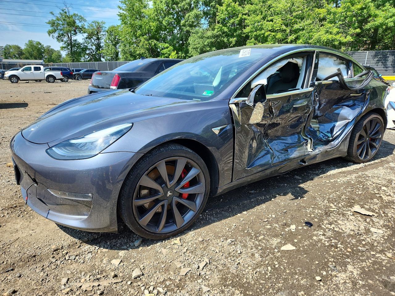 Photo of the 2020 TESLA MODEL 3