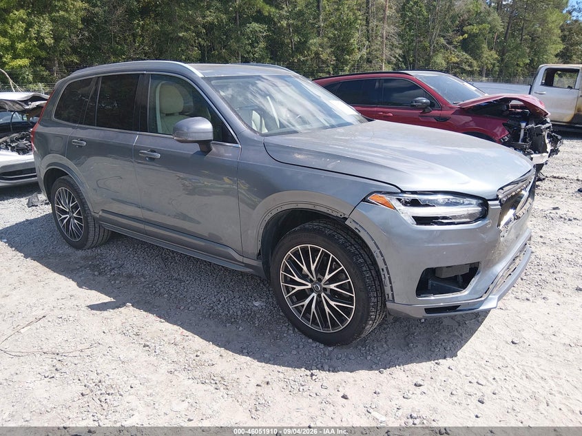 Photo of the 2020 VOLVO XC90 T6 MOMENTUM 7 PASSENGER