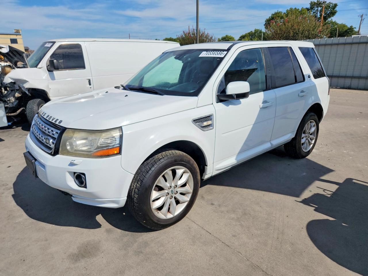 Photo of the 2013 LAND ROVER LR2 HSE TECHNOLOGY