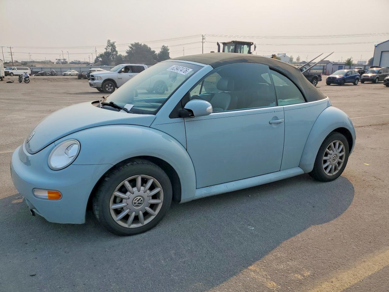 Photo of the 2005 VOLKSWAGEN NEW BEETLE GLS