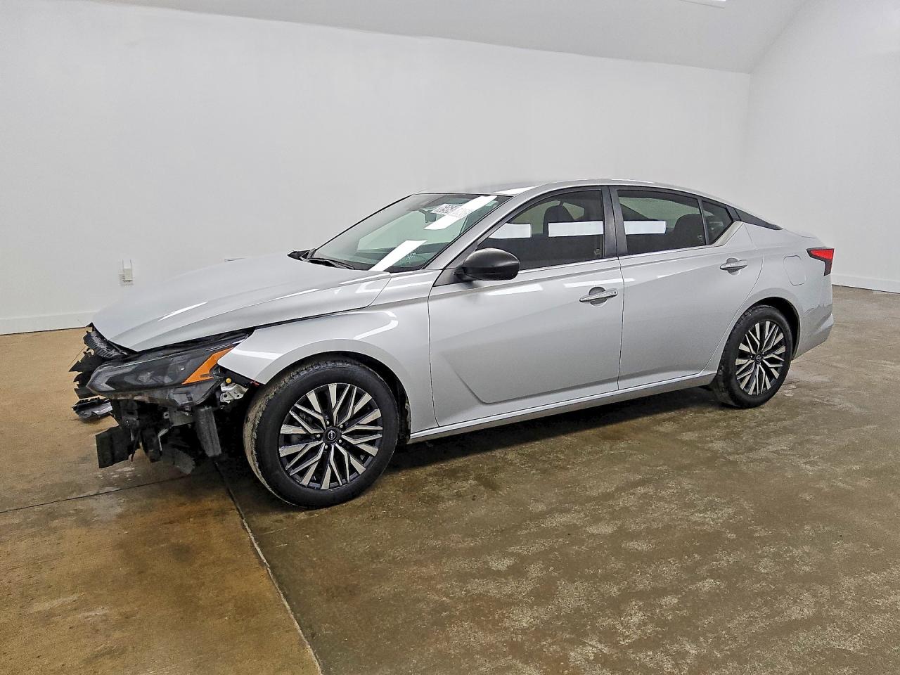 Photo of the 2024 NISSAN ALTIMA SV
