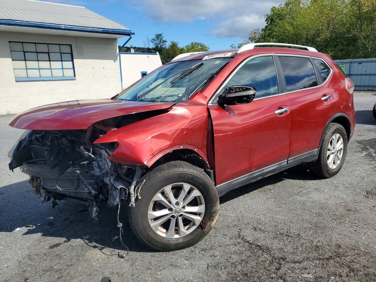 Photo of the 2015 NISSAN ROGUE SV