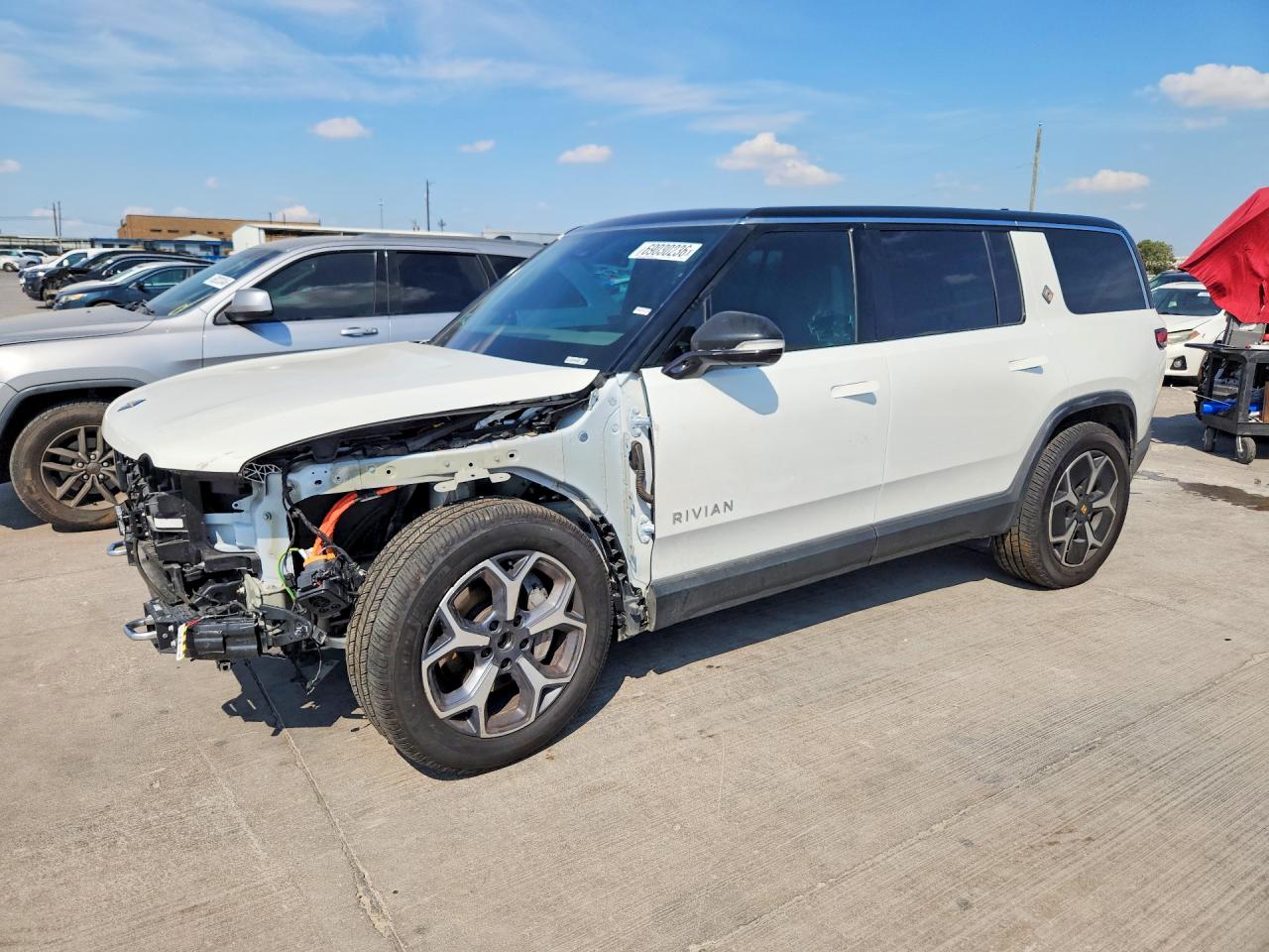 Photo of the 2023 RIVIAN R1S ADVENTURE
