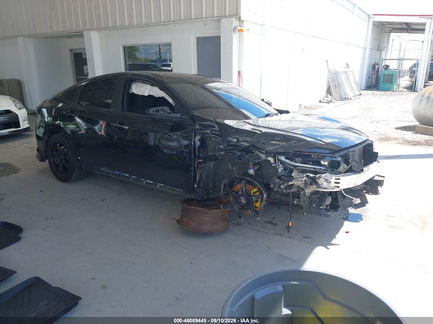Photo of the 2017 HONDA CIVIC LX