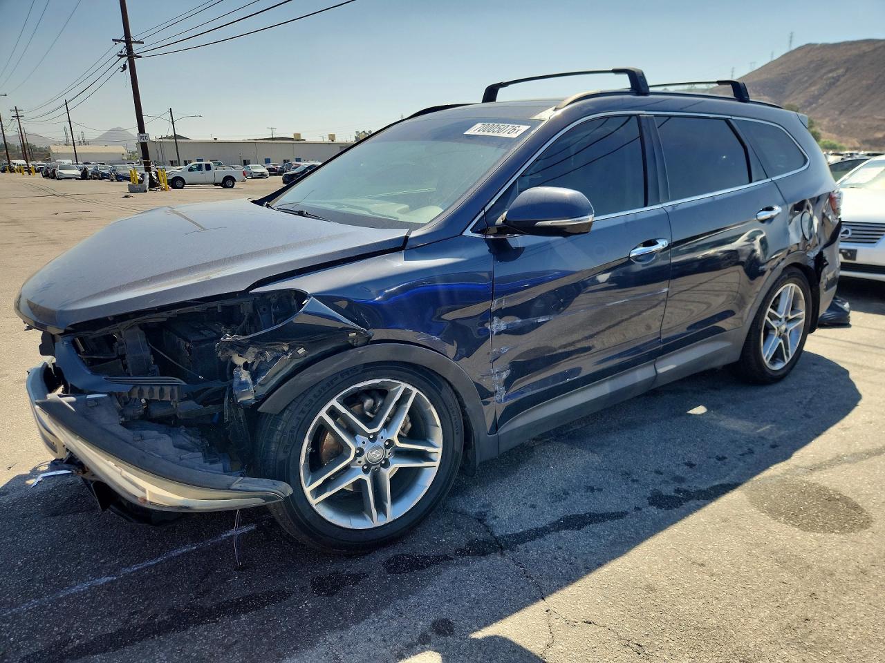 Photo of the 2017 HYUNDAI SANTA FE SE ULTIMATE