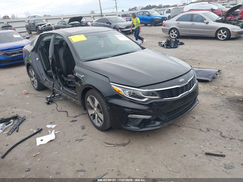 Photo of the 2019 KIA OPTIMA S