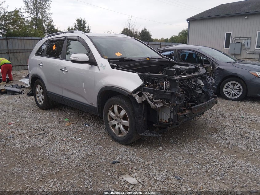 Photo of the 2012 KIA SORENTO LX V6