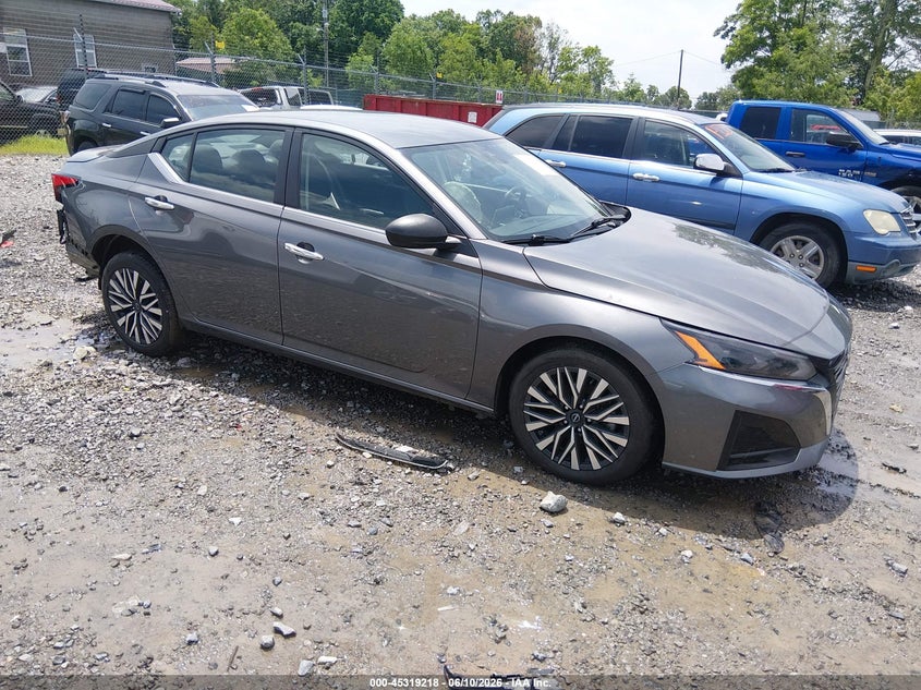 Photo of the 2024 NISSAN ALTIMA SV FWD