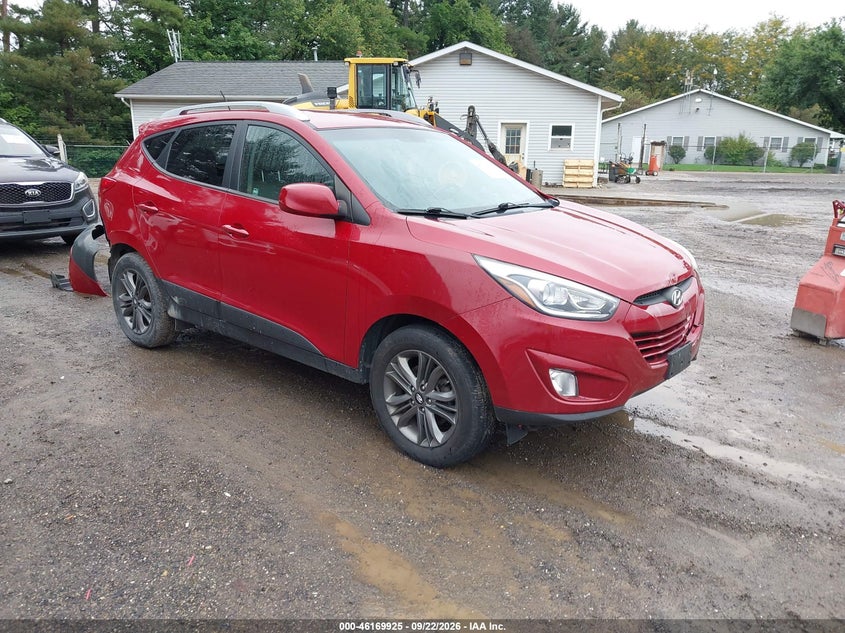 Photo of the 2014 HYUNDAI TUCSON SE