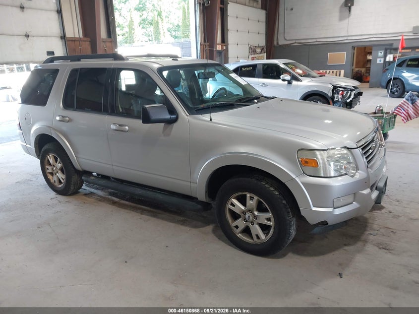 Photo of the 2010 FORD EXPLORER XLT