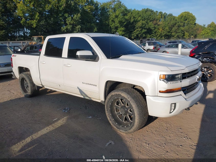 Photo of the 2018 CHEVROLET SILVERADO 1500 2LT