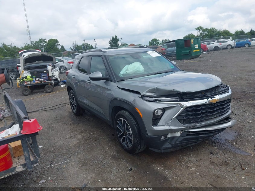 Photo of the 2025 CHEVROLET TRAILBLAZER FWD LT