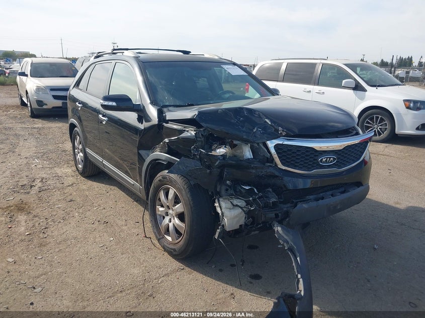 Photo of the 2013 KIA SORENTO LX