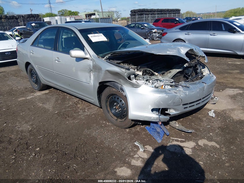 Photo of the 2003 TOYOTA CAMRY XLE