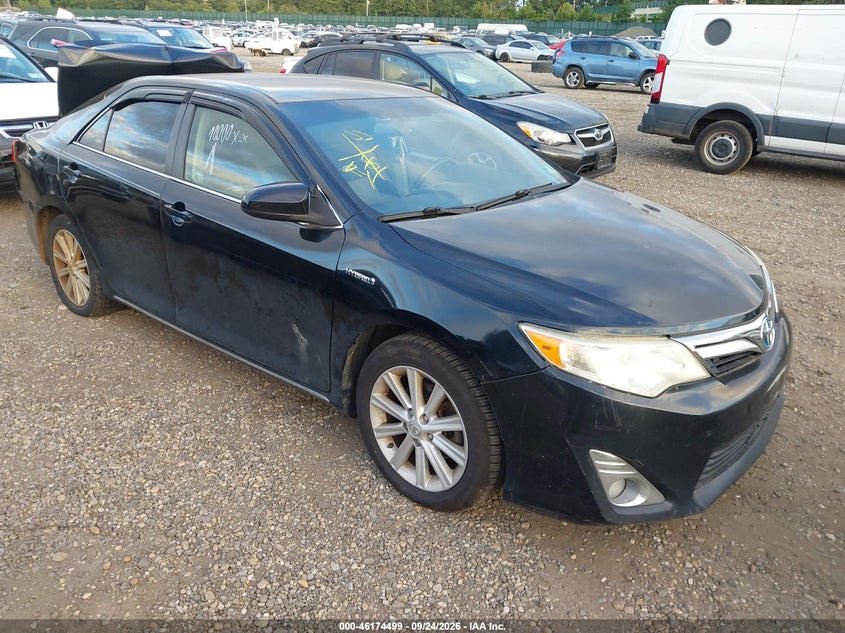 Photo of the 2014 TOYOTA CAMRY HYBRID XLE