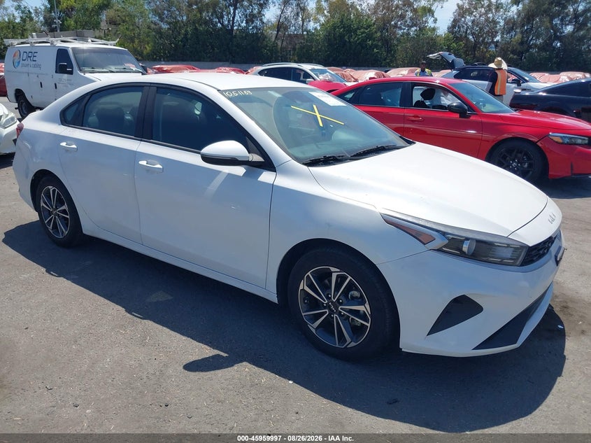 Photo of the 2023 KIA FORTE LXS