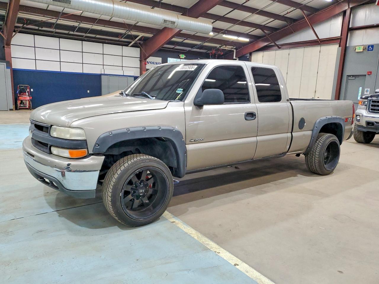 Photo of the 2002 CHEVROLET SILVERADO K1500