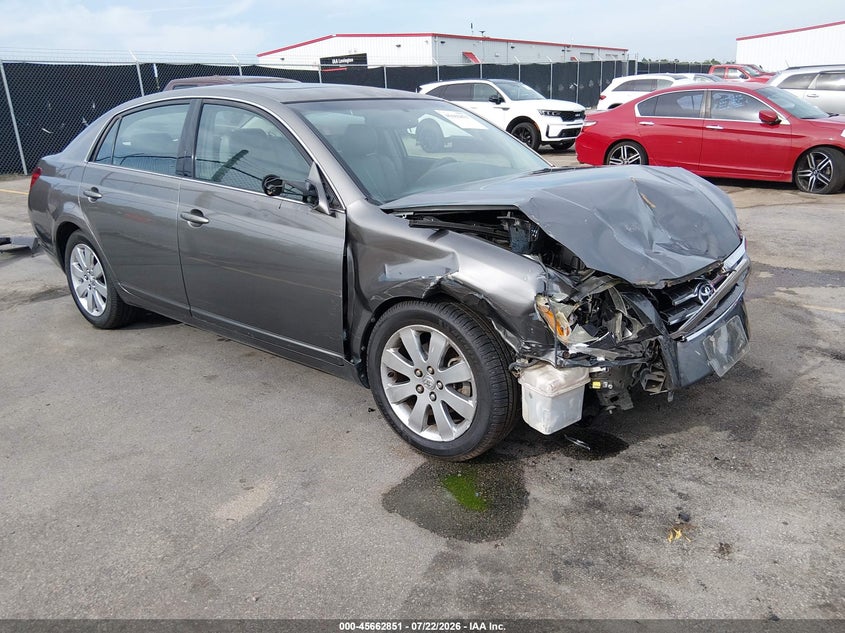 Photo of the 2005 TOYOTA AVALON XLS
