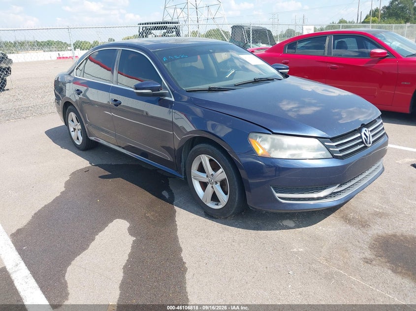 Photo of the 2013 VOLKSWAGEN PASSAT 2.5L SE