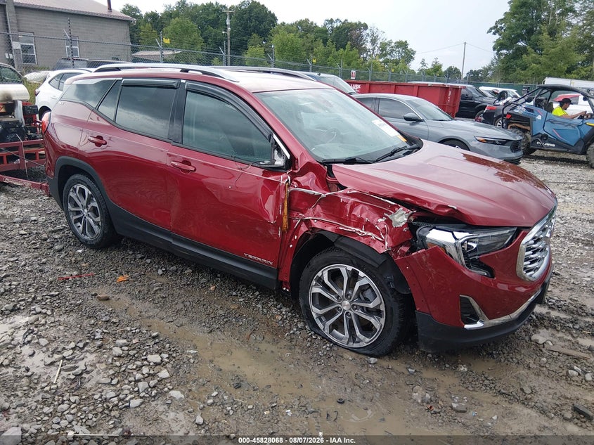 Photo of the 2018 GMC TERRAIN SLT