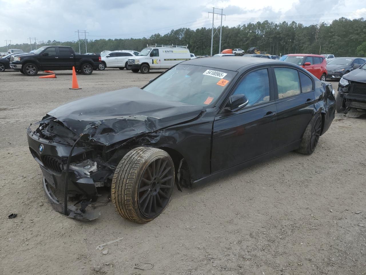 Photo of the 2015 BMW 320 I