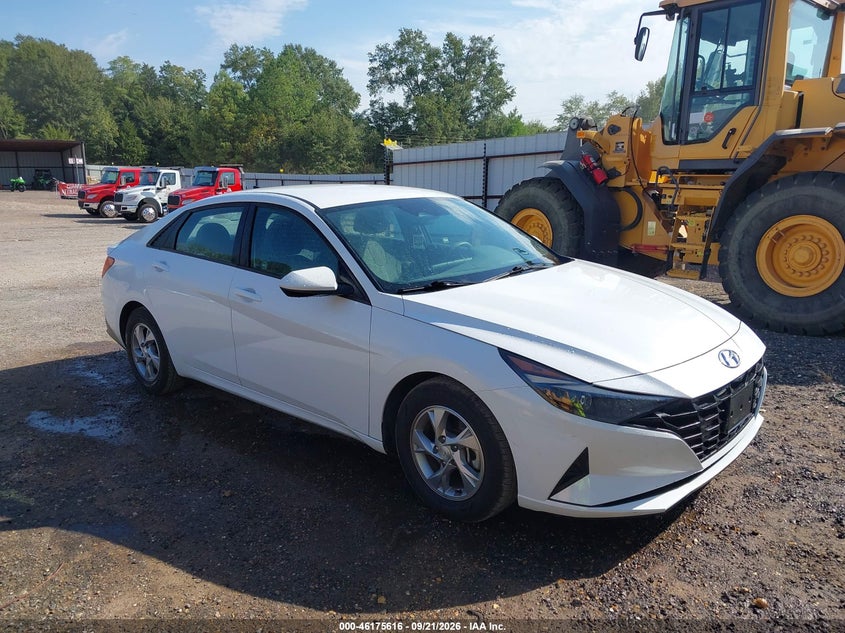 Photo of the 2021 HYUNDAI ELANTRA SE