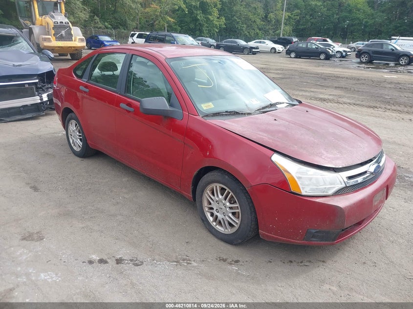 Photo of the 2011 FORD FOCUS SE