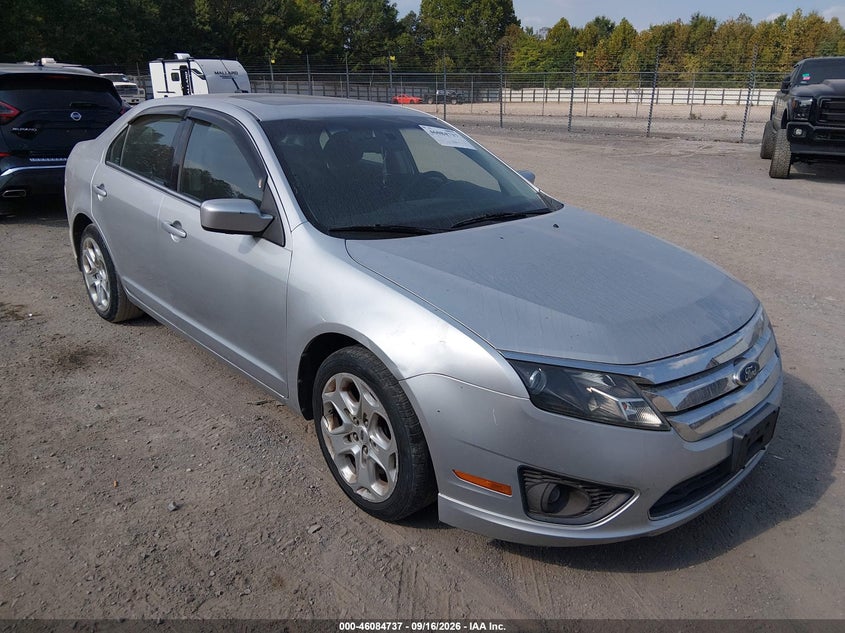 Photo of the 2011 FORD FUSION SE