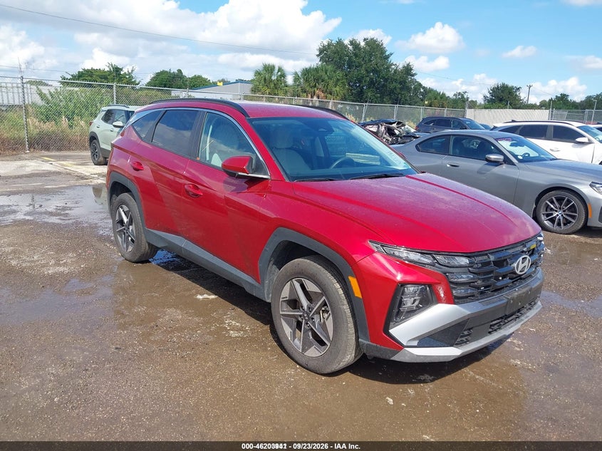 Photo of the 2026 HYUNDAI TUCSON SEL