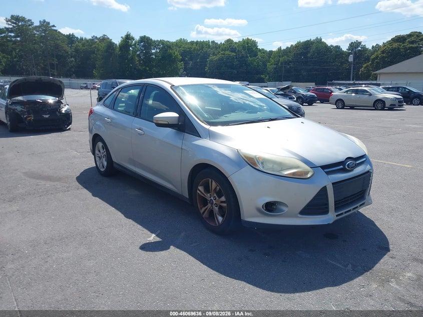 Photo of the 2013 FORD FOCUS SE