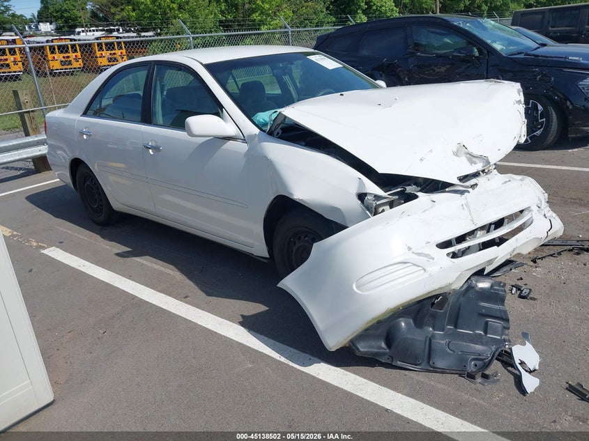 Photo of the 2002 TOYOTA CAMRY LE