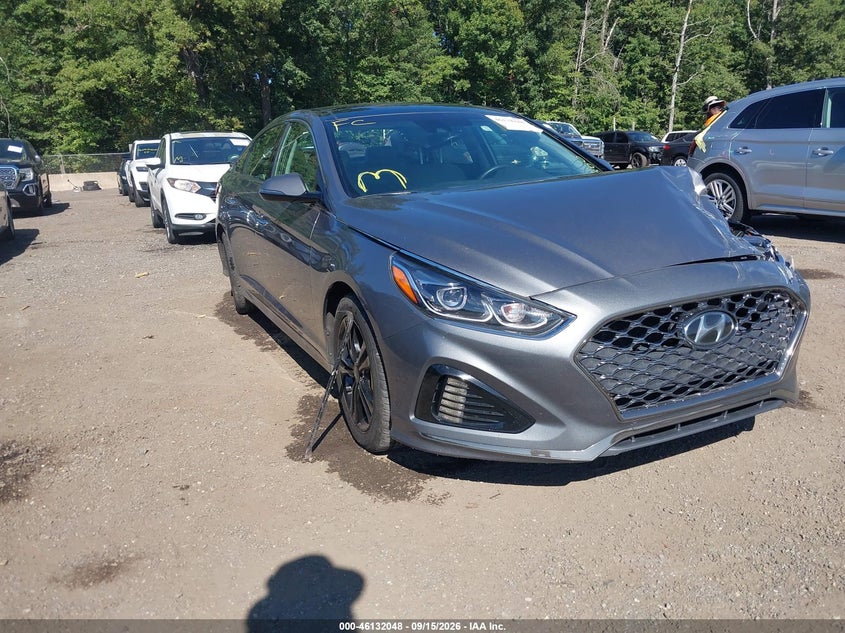 Photo of the 2019 HYUNDAI SONATA LIMITED