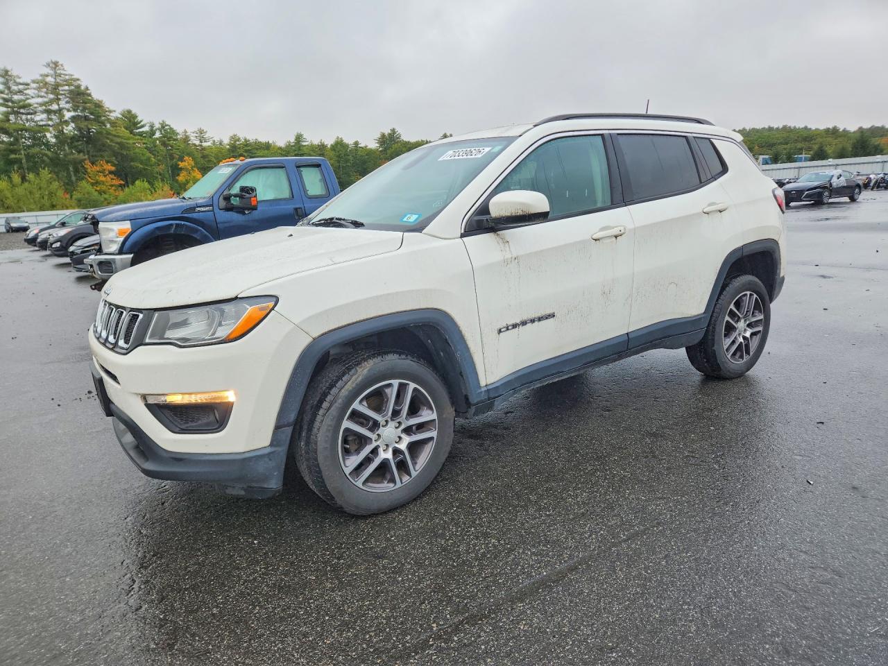 Photo of the 2018 JEEP COMPASS LATITUDE