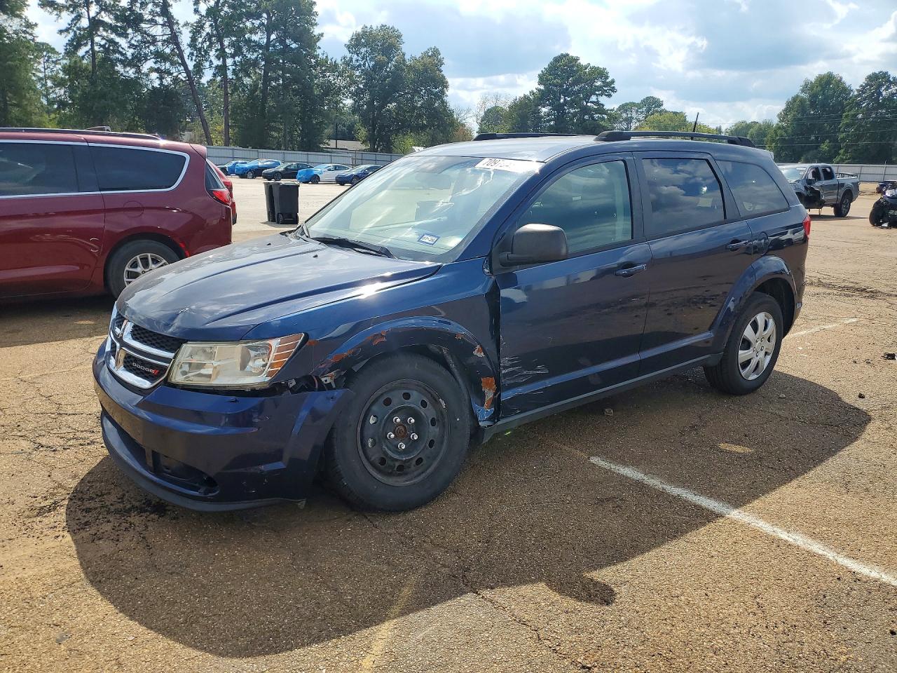 Photo of the 2020 DODGE JOURNEY SE