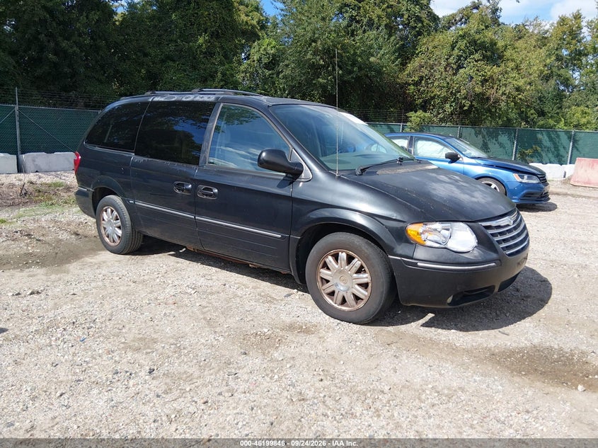 Photo of the 2006 CHRYSLER TOWN & COUNTRY LIMITED