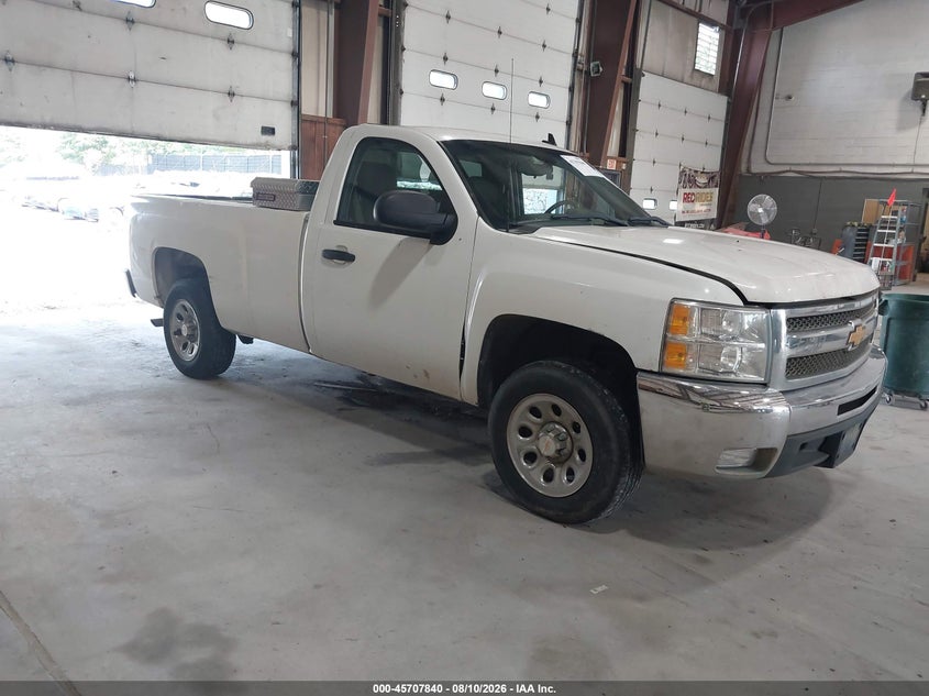 Photo of the 2013 CHEVROLET SILVERADO 1500 LT