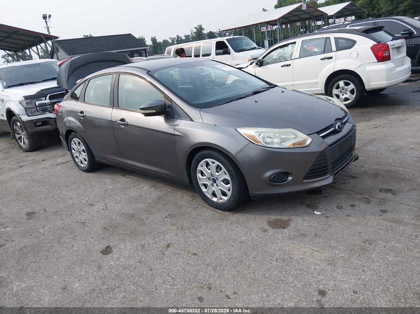 Photo of the 2013 FORD FOCUS SE