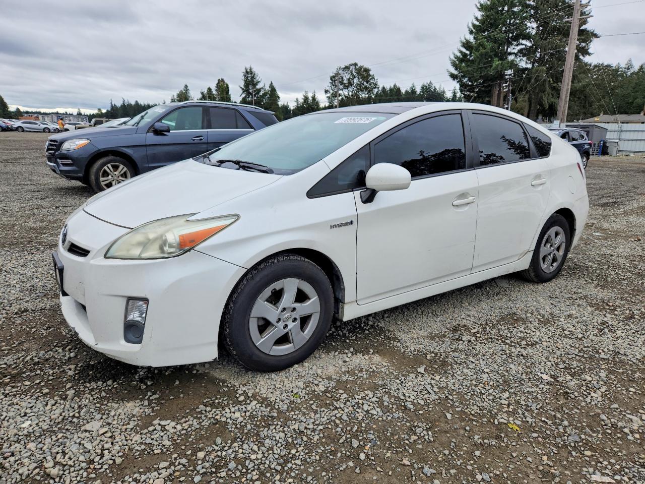 Photo of the 2010 TOYOTA PRIUS III