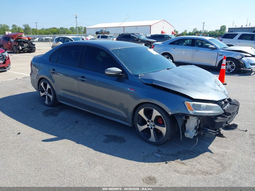 Photo of the 2014 VOLKSWAGEN JETTA 1.8T SE