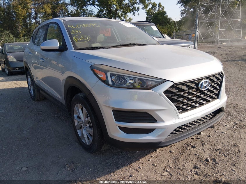 Photo of the 2019 HYUNDAI TUCSON SE