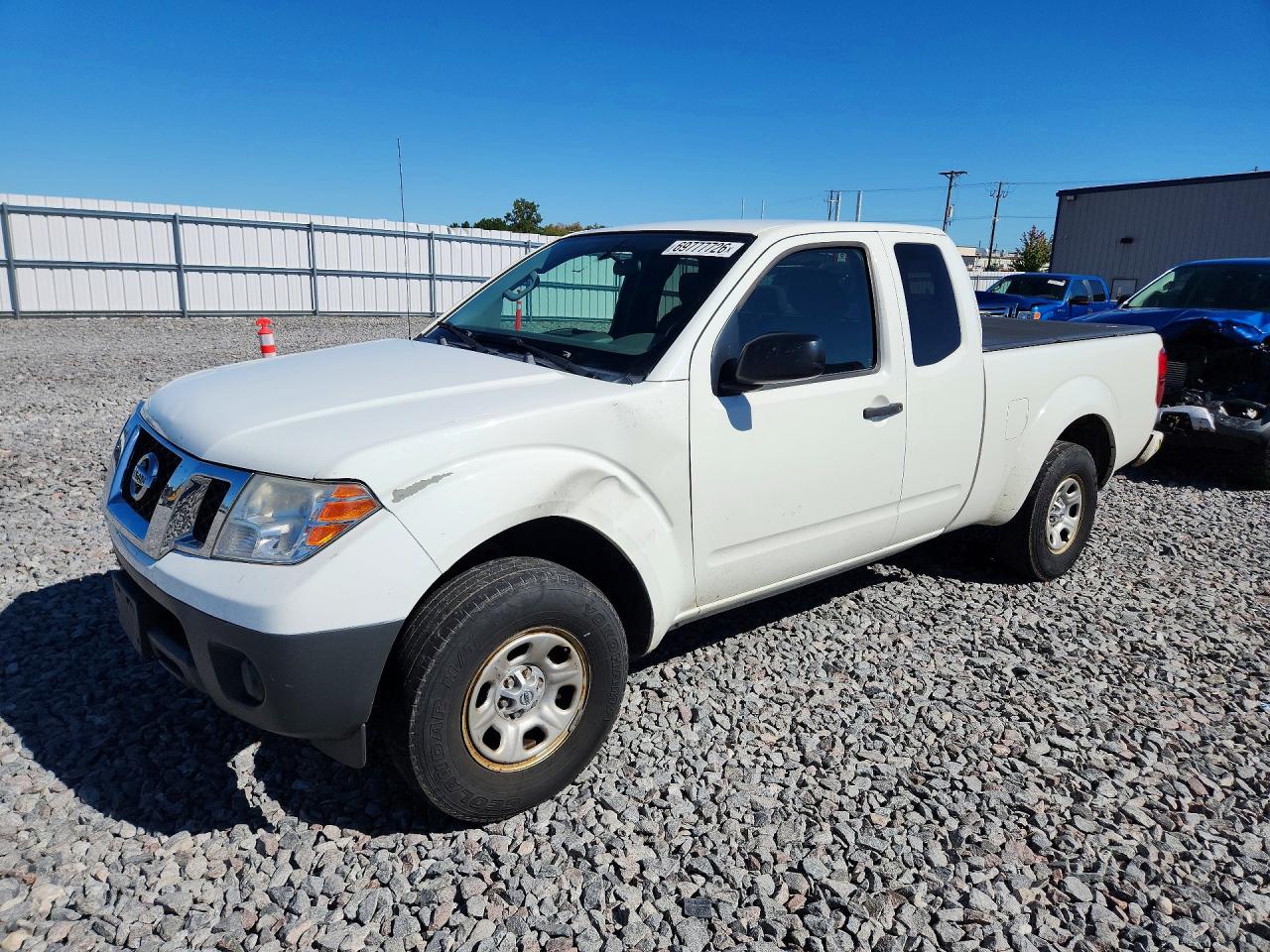Photo of the 2017 NISSAN FRONTIER S