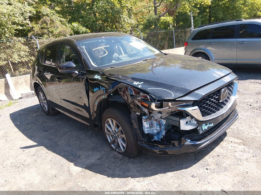 Photo of the 2025 MAZDA CX-5 2.5 S PREFERRED